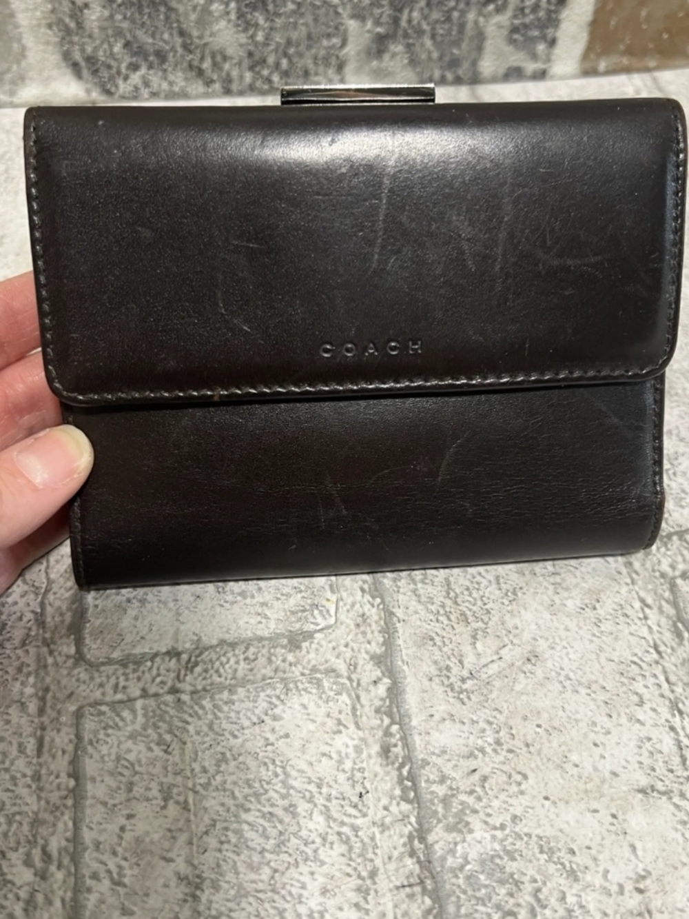 Coach Vintage Leather  Wallet With Clasp✨
